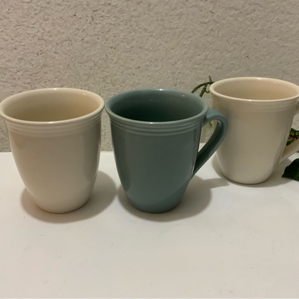 Oneida Culinaria A La Mode Cream & blue Coffee Mug Lot of 3  Cups 12 oz B1